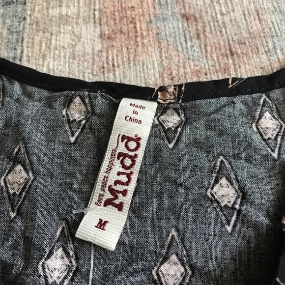 Mudd Strappy Cropped Top - Size Medium - NWT - Picture 5 of 6